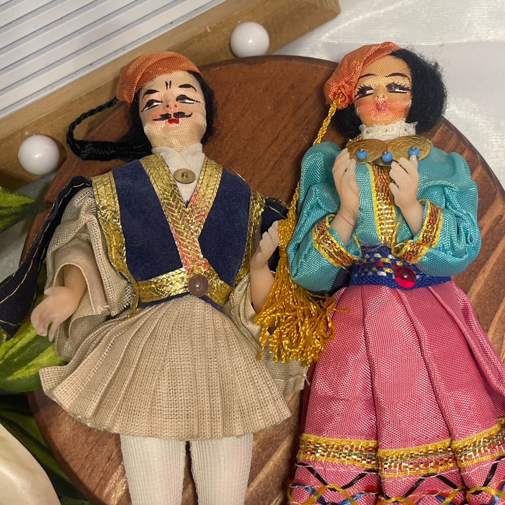 Vintage 6” Greek & Balkan Folk Dolls Pair – Traditional Handmade Souvenir Dolls - Picture 2 of 4